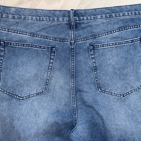 Fashion Nova StarStruck Embellished Straight Leg Jeans Size 22 - Picture 13 of 16